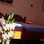 Alexandra Hotel