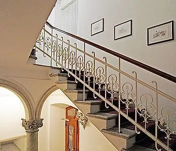 Alexandra Hotel