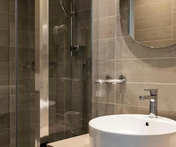 Hotel Alexandra Muralto