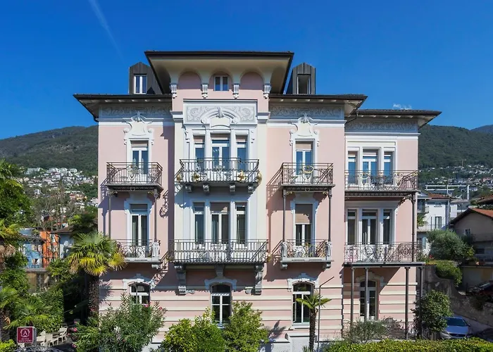 Alexandra 3* Muralto